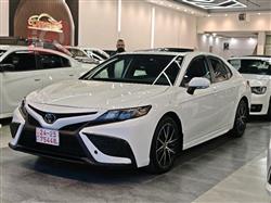 تۆیۆتا کامری